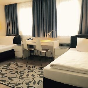 Kleine Kamer met Twee Aparte Bedden